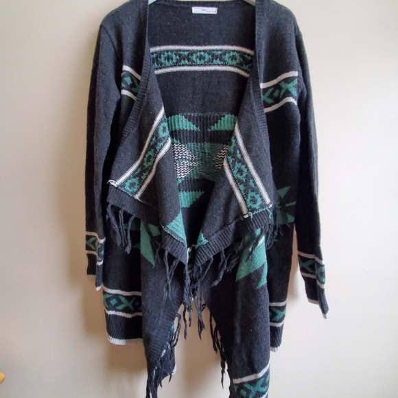 Haru Korean Brand sweater cadigan s/m - Picture 2 of 9